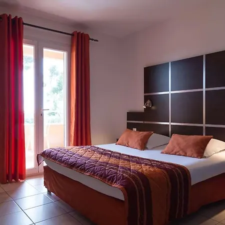 Ogmarseille Est Cote Sud Hotel *